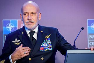 NATO je na případný ruský útok připravené, řekl předseda jeho vojenského výboru - Seznam Zprávy